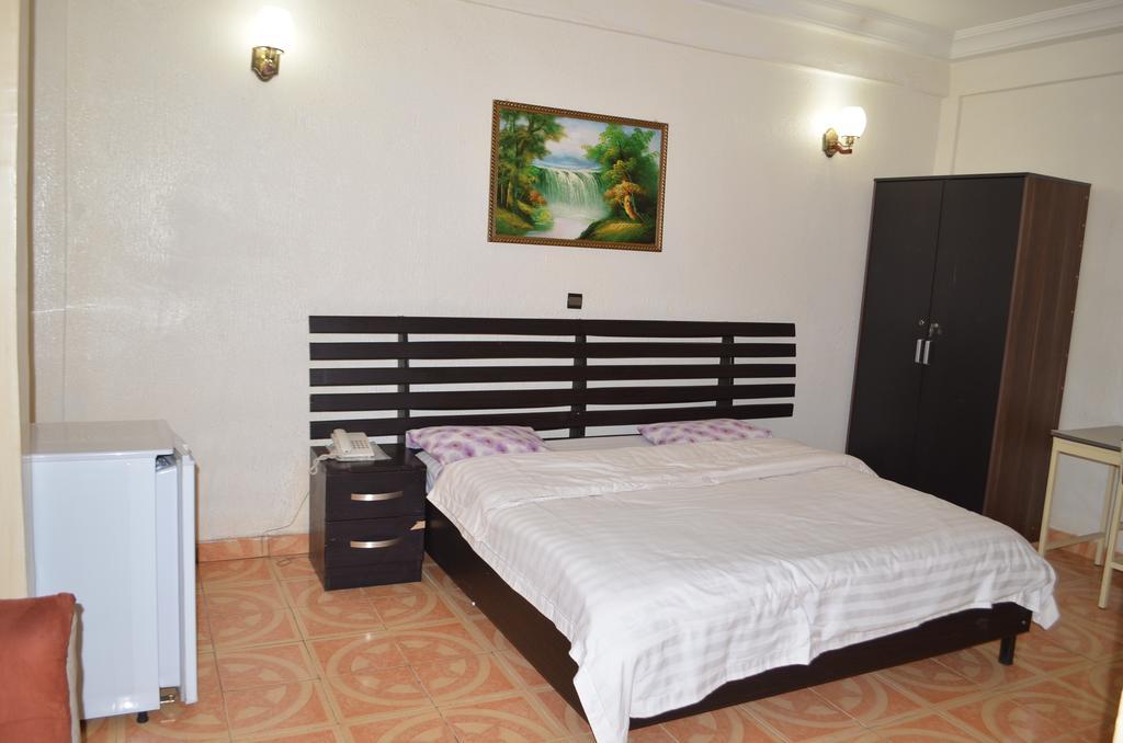 Ouaga Beach Hotel Wagadugu Zewnętrze zdjęcie