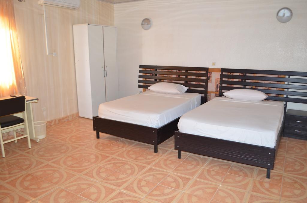 Ouaga Beach Hotel Wagadugu Zewnętrze zdjęcie