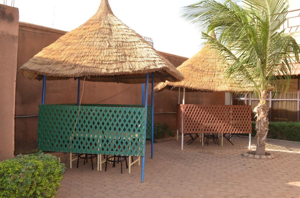 Ouaga Beach Hotel Wagadugu Zewnętrze zdjęcie