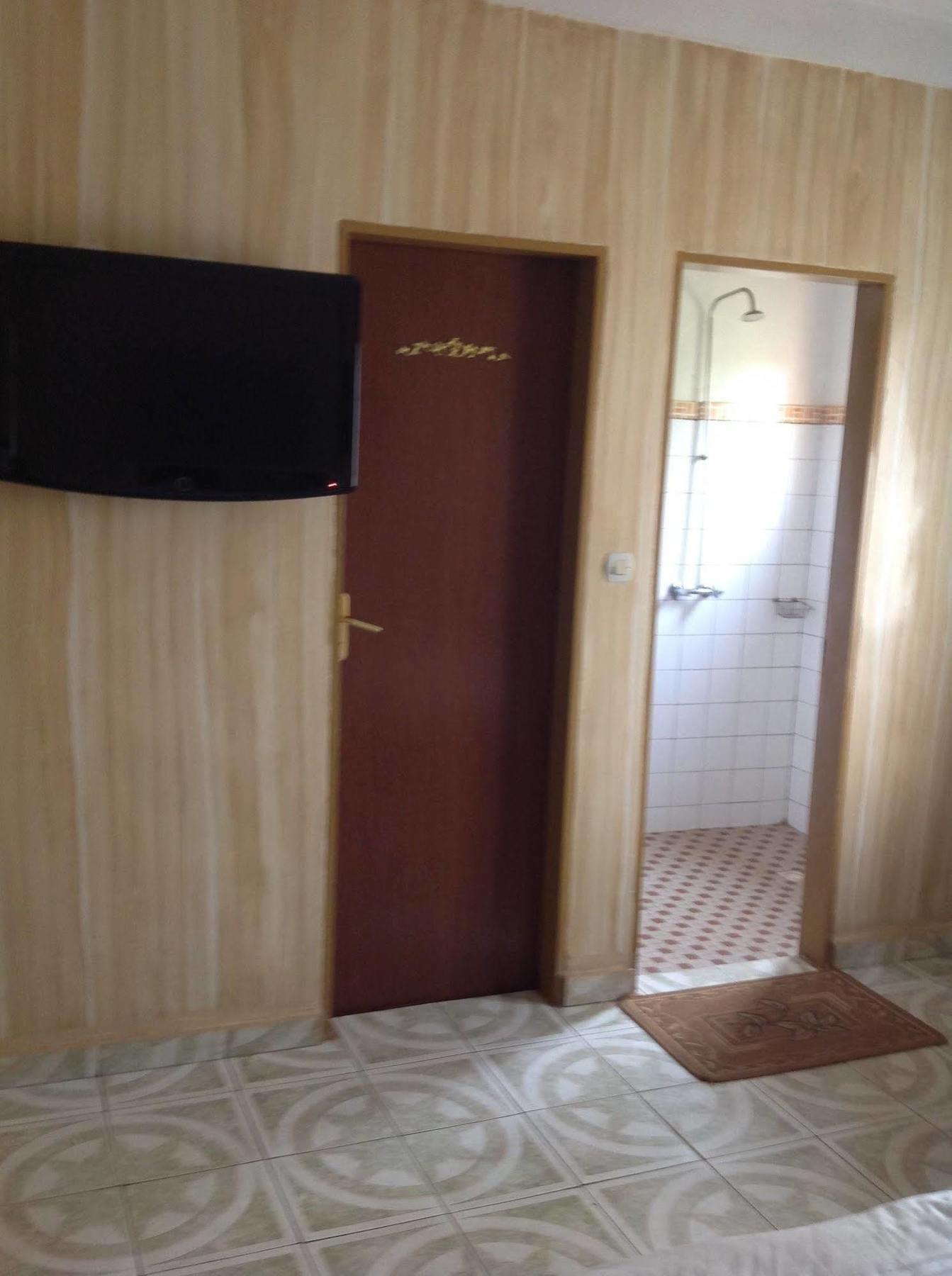Ouaga Beach Hotel Wagadugu Zewnętrze zdjęcie